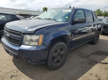  Salvage Chevrolet Avalanche