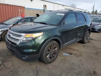  Salvage Ford Explorer