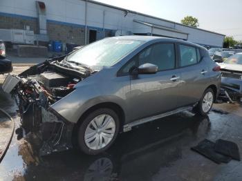  Salvage Nissan LEAF