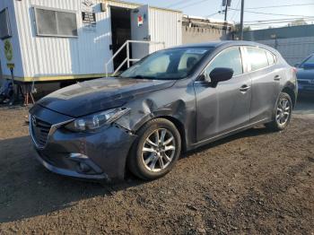  Salvage Mazda 3