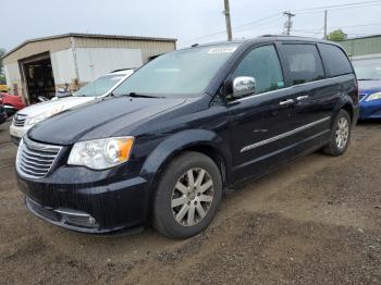  Salvage Chrysler Minivan