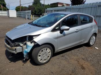  Salvage Ford Fiesta