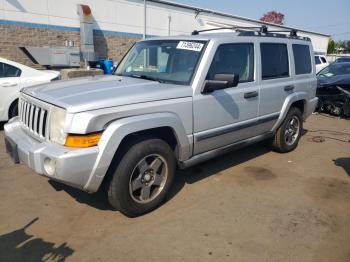  Salvage Jeep Commander