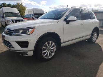  Salvage Volkswagen Touareg