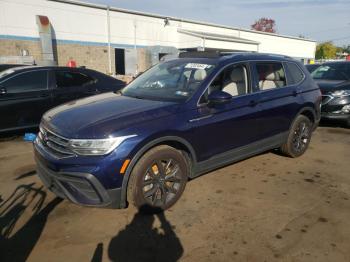  Salvage Volkswagen Tiguan