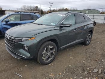  Salvage Hyundai TUCSON