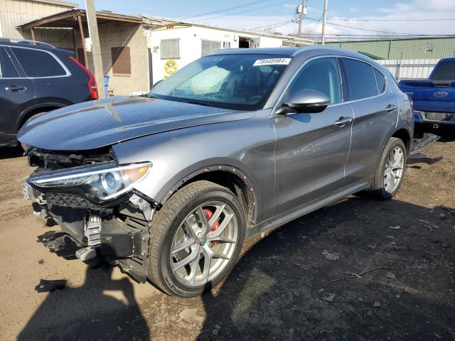  Salvage Alfa Romeo Stelvio