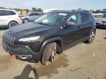  Salvage Jeep Cherokee