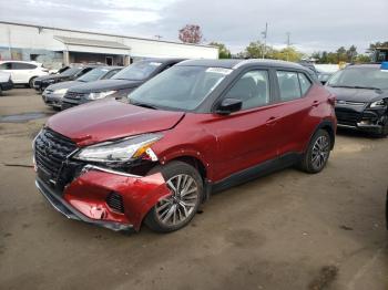  Salvage Nissan Kicks