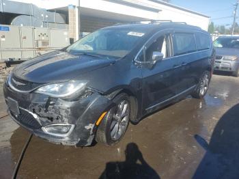  Salvage Chrysler Pacifica