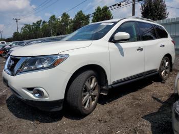  Salvage Nissan Pathfinder