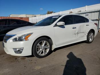  Salvage Nissan Altima