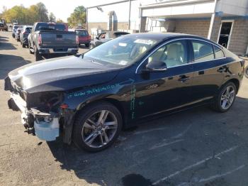  Salvage Volvo S60