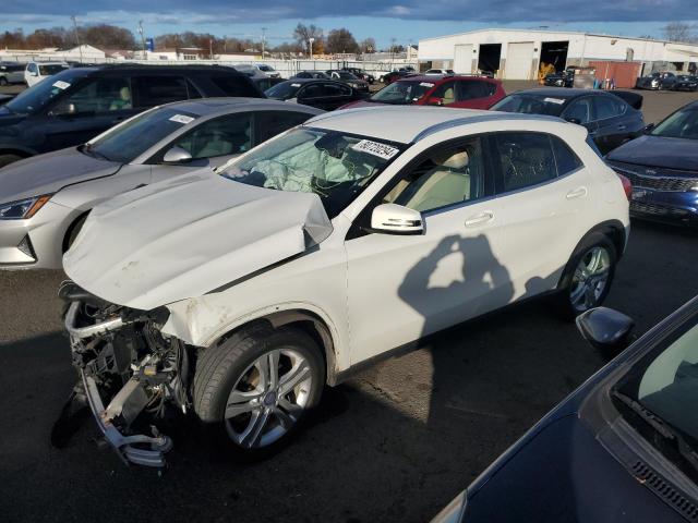  Salvage Mercedes-Benz GLA