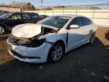  Salvage Chrysler 200