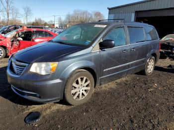  Salvage Chrysler Minivan