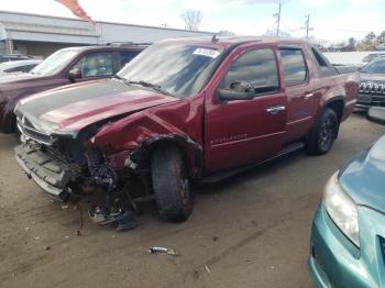  Salvage Chevrolet Avalanche