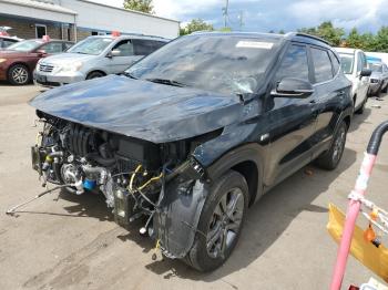  Salvage Kia Seltos