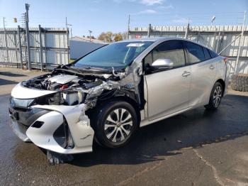  Salvage Toyota Prius