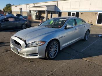  Salvage Jaguar XJ