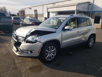  Salvage Volkswagen Tiguan