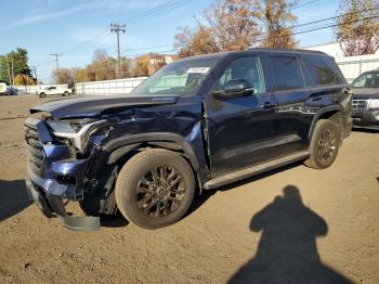  Salvage Toyota Sequoia