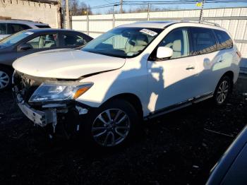  Salvage Nissan Pathfinder