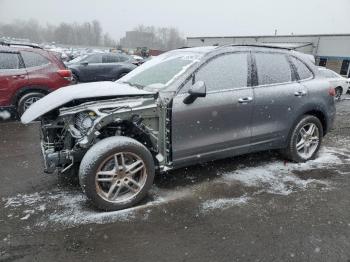  Salvage Porsche Cayenne