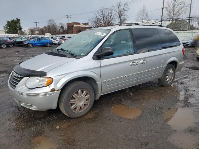  Salvage Chrysler Minivan