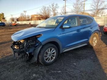  Salvage Hyundai TUCSON