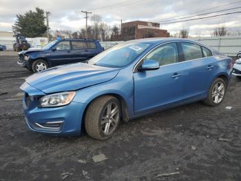  Salvage Volvo S60