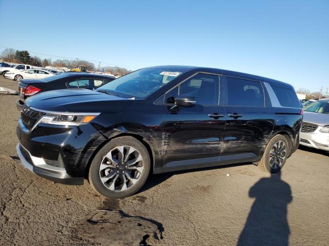  Salvage Kia Carnival