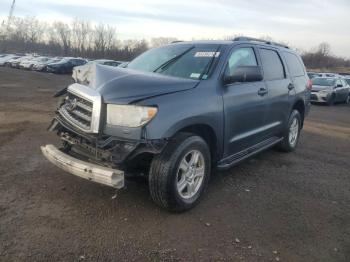  Salvage Toyota Sequoia