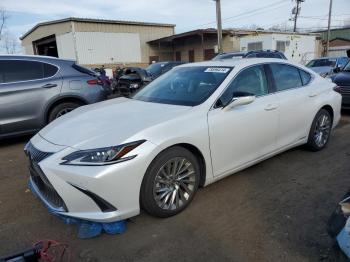  Salvage Lexus Es