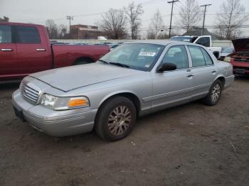  Salvage Ford Crown Vic