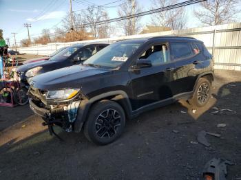  Salvage Jeep Compass