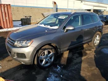  Salvage Volkswagen Touareg