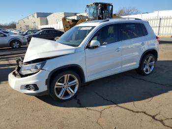  Salvage Volkswagen Tiguan