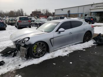  Salvage Porsche Panamera