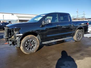  Salvage Nissan Titan