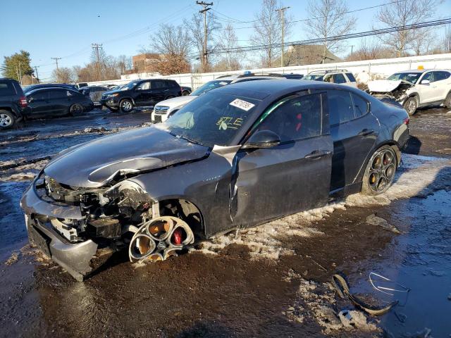  Salvage Alfa Romeo Giulia Sup