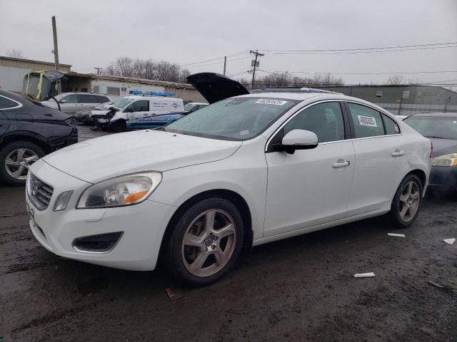  Salvage Volvo S60