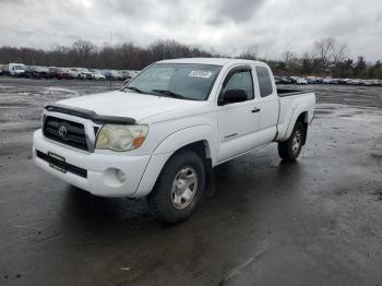  Salvage Toyota Tacoma
