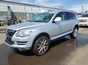  Salvage Volkswagen Touareg
