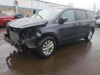  Salvage Kia Sedona