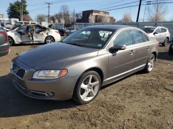  Salvage Volvo S80