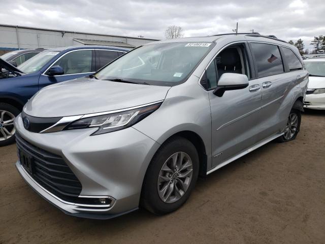  Salvage Toyota Sienna