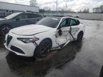  Salvage Alfa Romeo Giulia