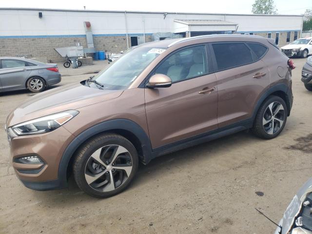  Salvage Hyundai TUCSON