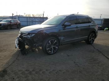  Salvage Volkswagen Tiguan